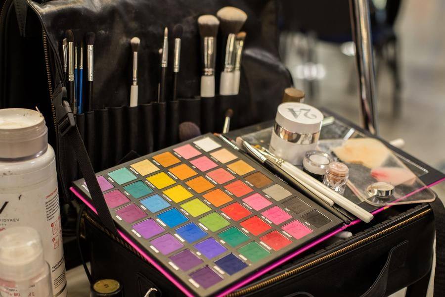 Two morning nominations are addressed to makeup artists
