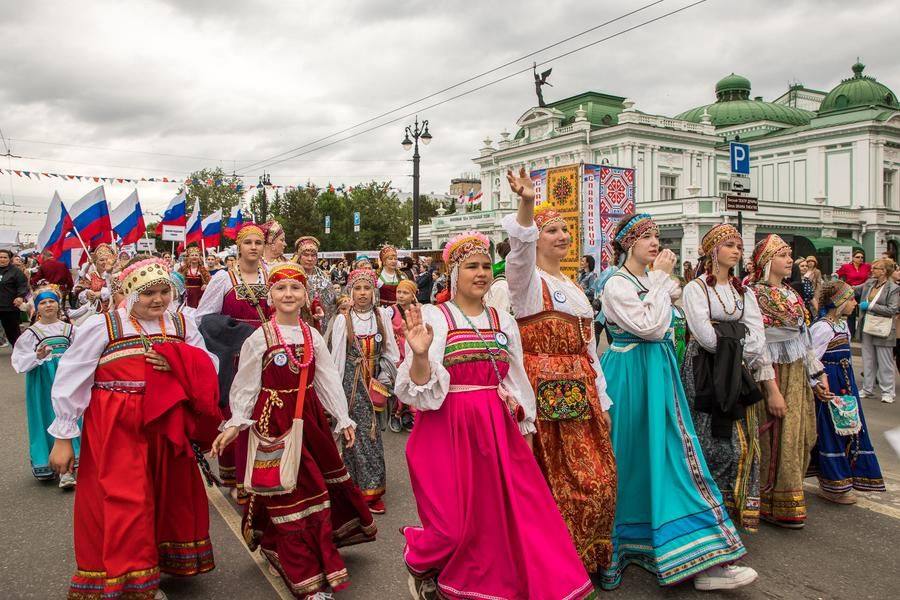 Perhaps the largest part of the column comes from the districts of Omsk Region