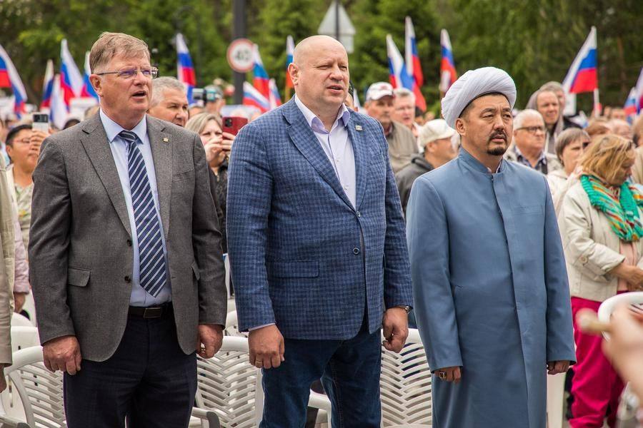 The opening ceremony features top officials from the regional authorities…