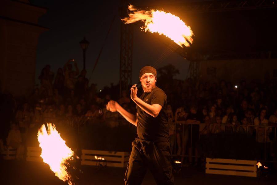 Today, their arsenal includes dozens of ways to “spin fire”. Ilya Seradsky