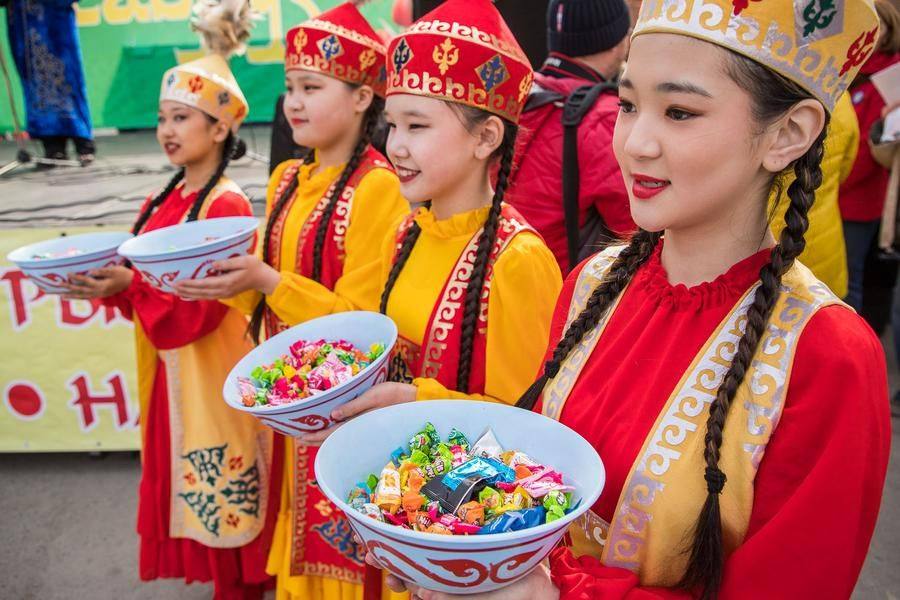 As required by tradition, sweets will be showered on everyone present very soon