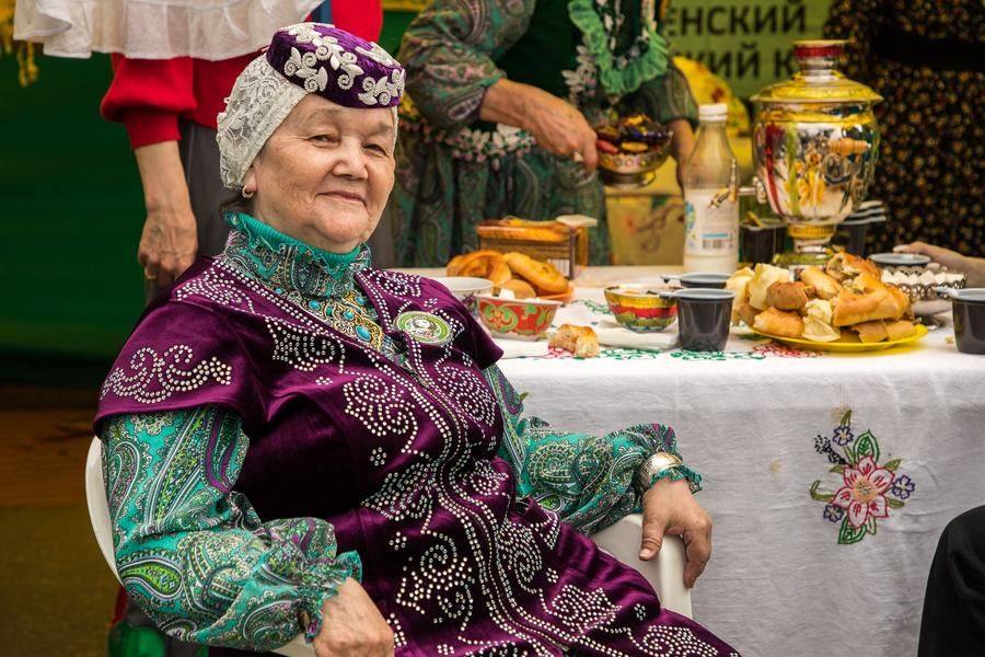 Not far away is a traditional Tatar feast