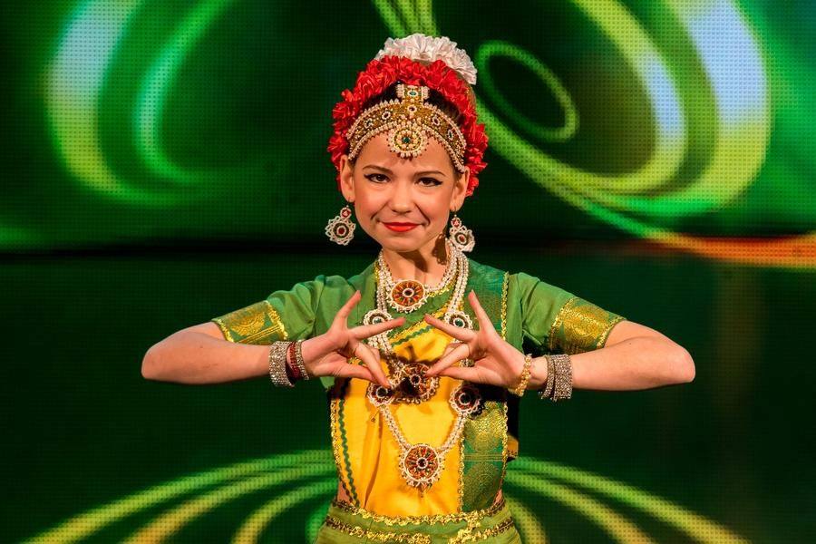 The Indian dance “My Enchantress”: Anastasia Karpova takes the solo