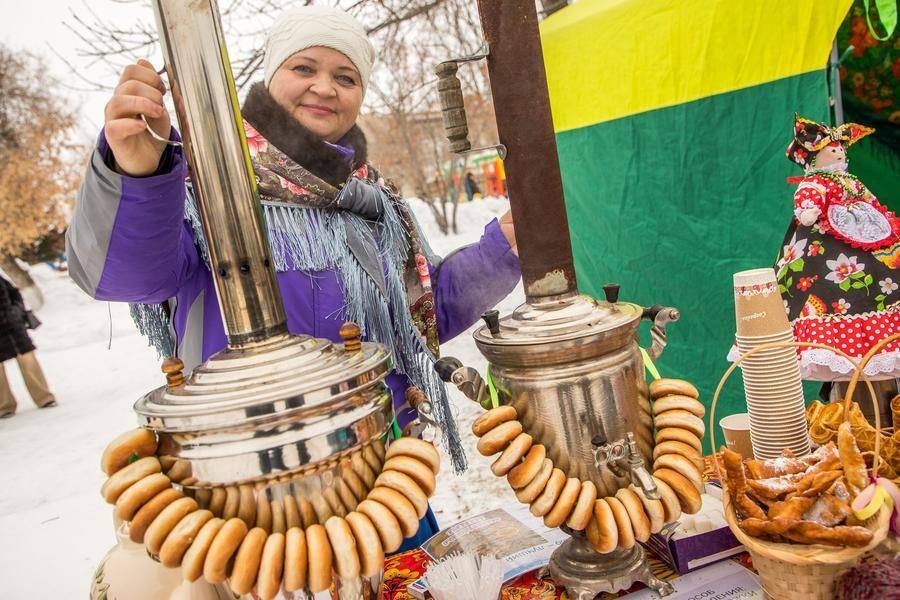 Women from Borovlyanka village (Belozersky District) are attending the festival for the first time