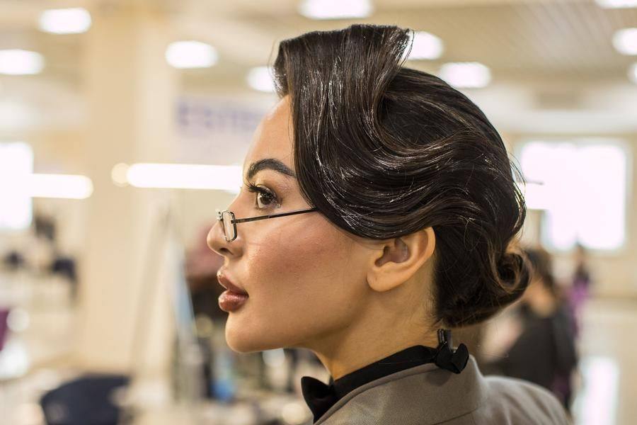 The profile fully reveals the intricacy of the styling