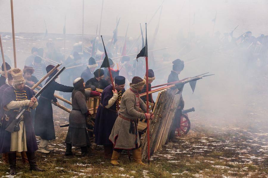 Within just a few minutes, the battlefield is shrouded in clouds of gunpowder smoke