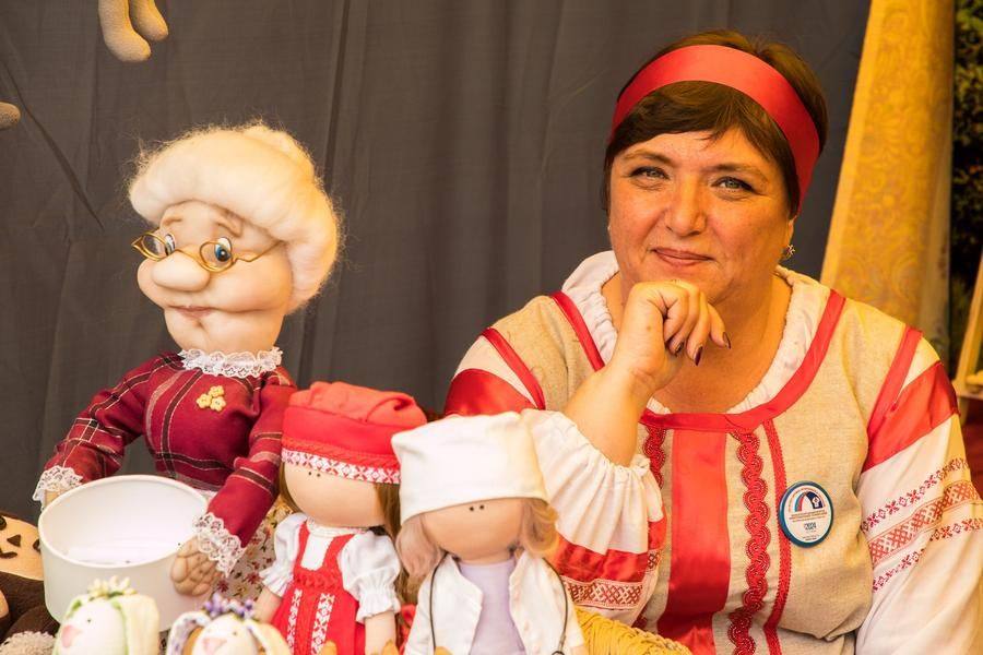 You’d be hard‑pressed to find a type of folk craft that isn’t represented at this fair