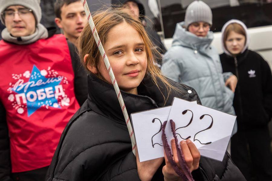 Character? Strength of spirit? Will to win? This young Siberian girl has it all!