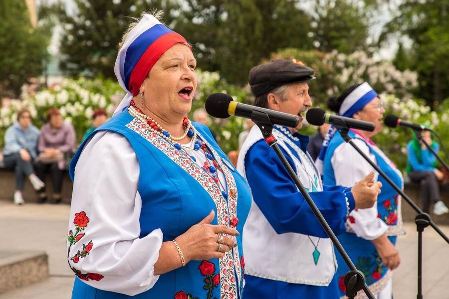 In the Slavic Townlet, performances by regional creative groups continue