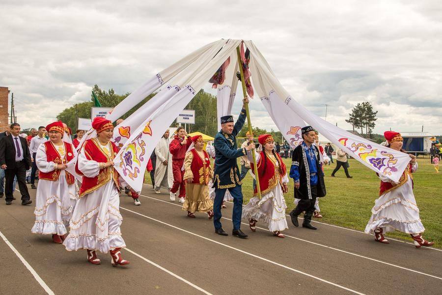 The column marches across the stadium