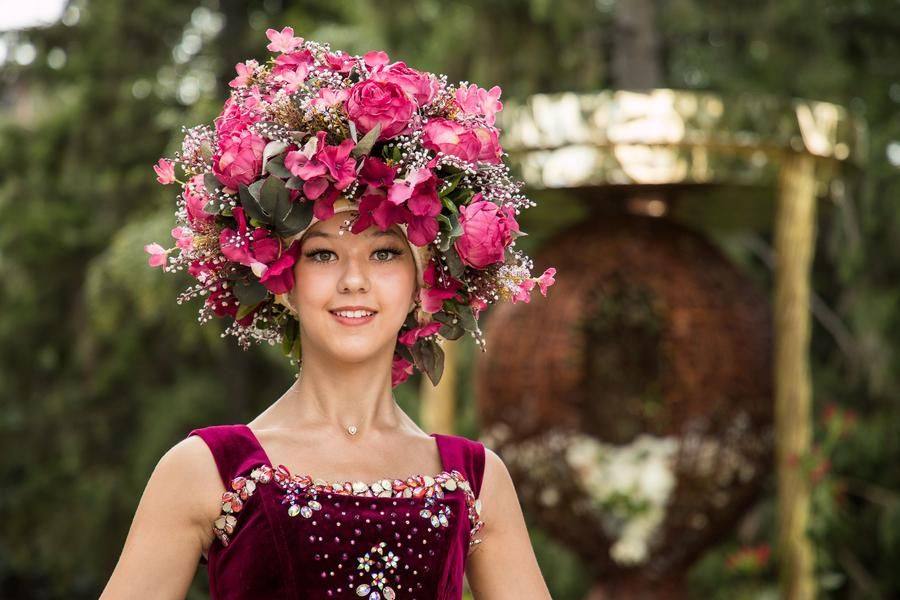 At 10:30 AM, young dancers from the “Alice” studio appear in the Vystavochny Public Garden