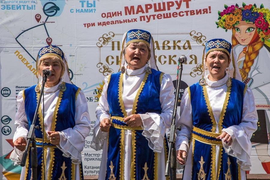 The Poltavsky District shows how guests are welcomed at the salty Lake Ebeyty