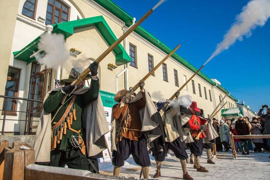 The reenactors fire blanks and never point their weapons at spectators