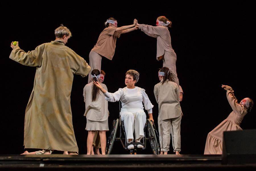 And here, too, the angels remind him of themselves and of their role in the poet’s journey