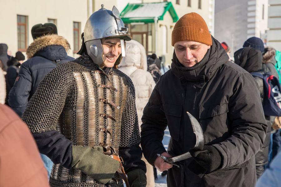 Visitors examine the armour and ask questions about the history of our country