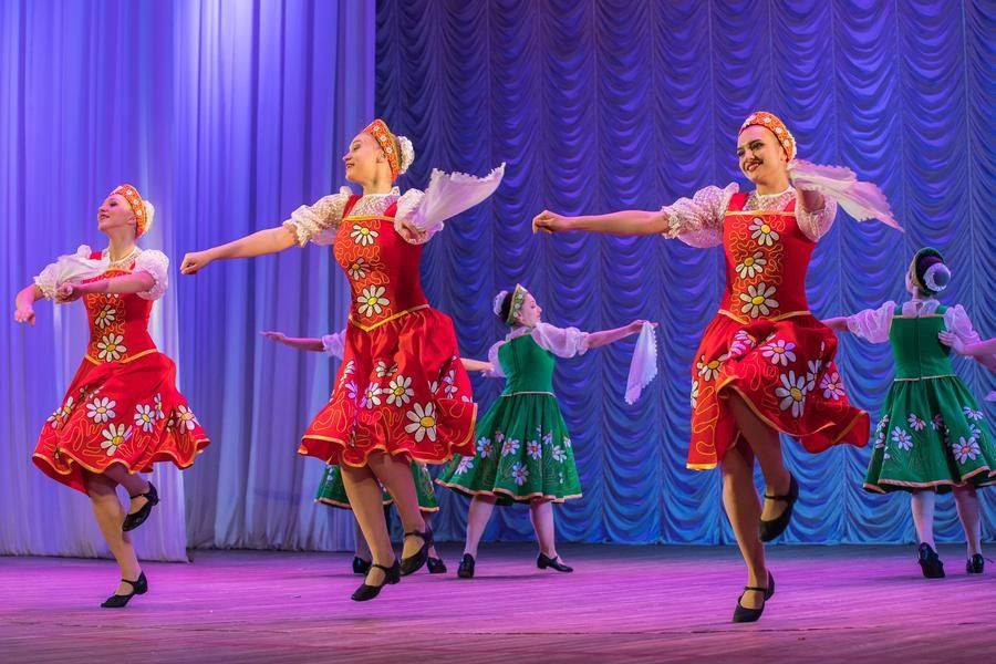 The scarf plays an important role in this number’s choreography