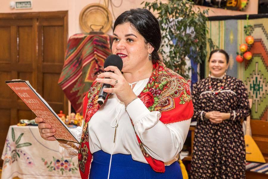 The program opens with performances by Poltavka’s folk ensembles