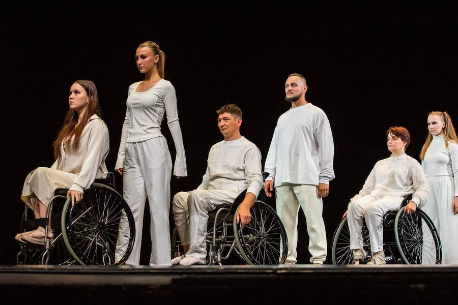 The angels reappear on stage with a vital mission