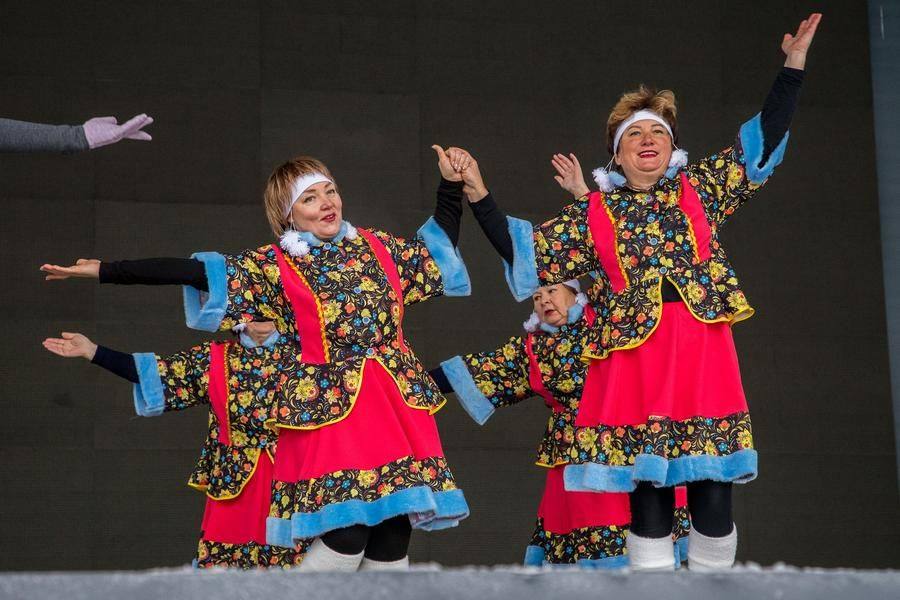 A musical greeting was prepared by guests from Kormilovka village