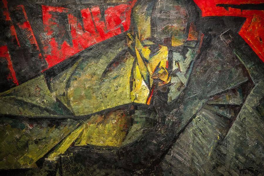 Even Lenin in the expressive portrait by Omsk artist Nikolai Bryukhanov is instantly recognizable