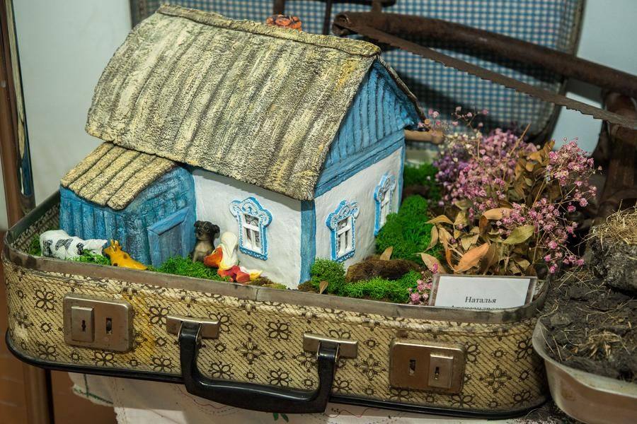 A nostalgic folk‑art composition evokes the feeling of home…