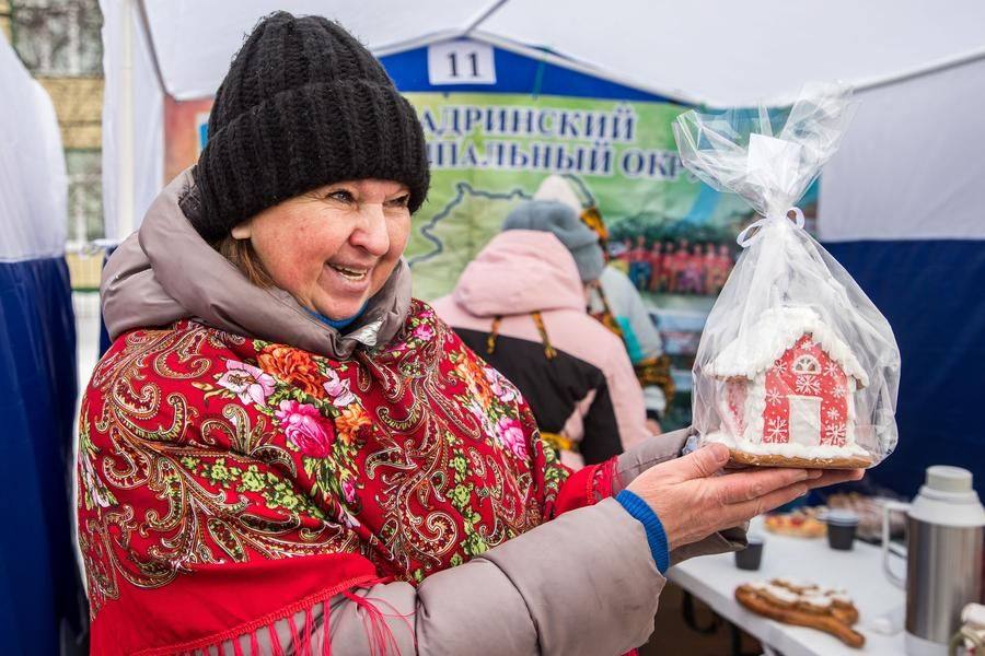 The Shadrinsk District showcases incredibly beautiful confectionery items