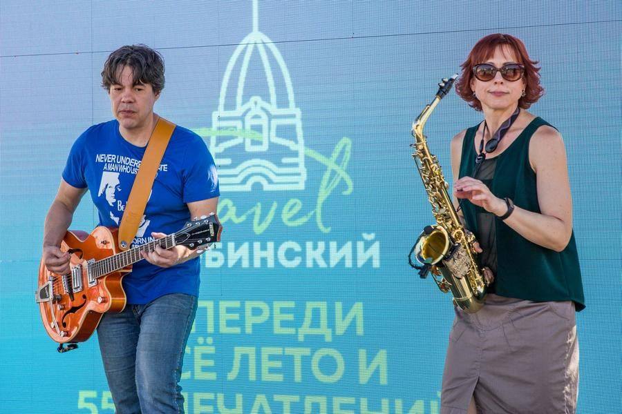 The “Jazz Moment” duo knows exactly how to get the crowd going