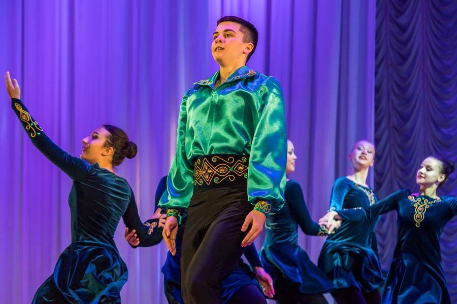 In Irish dances, the main emphasis is placed on the footwork