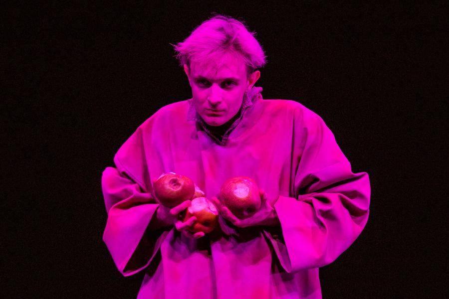Their vice overcomes Dante as well: he greedily bites into every apple within reach