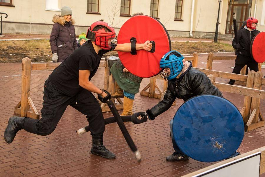 Teens don’t need much guidance: the time allotted for the duel feels too short for them