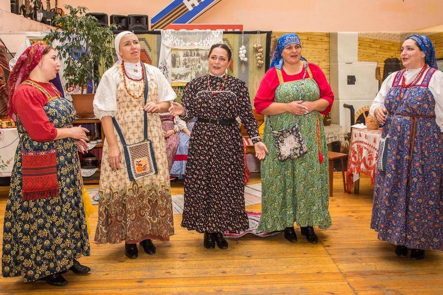 “Lyubavushka” ensemble wishes the audience long life and prosperity