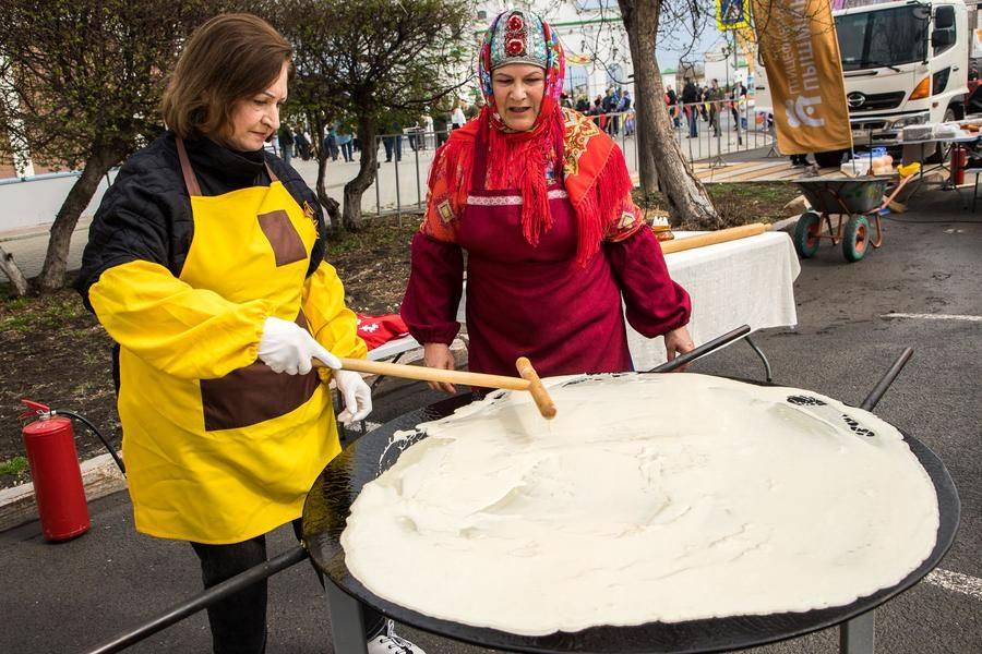 Experienced mentors guide the process so the pancake doesn’t turn out lumpy