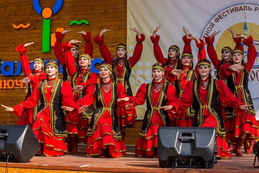 Performing in a vibrant troupe is both a great joy and a great responsibility