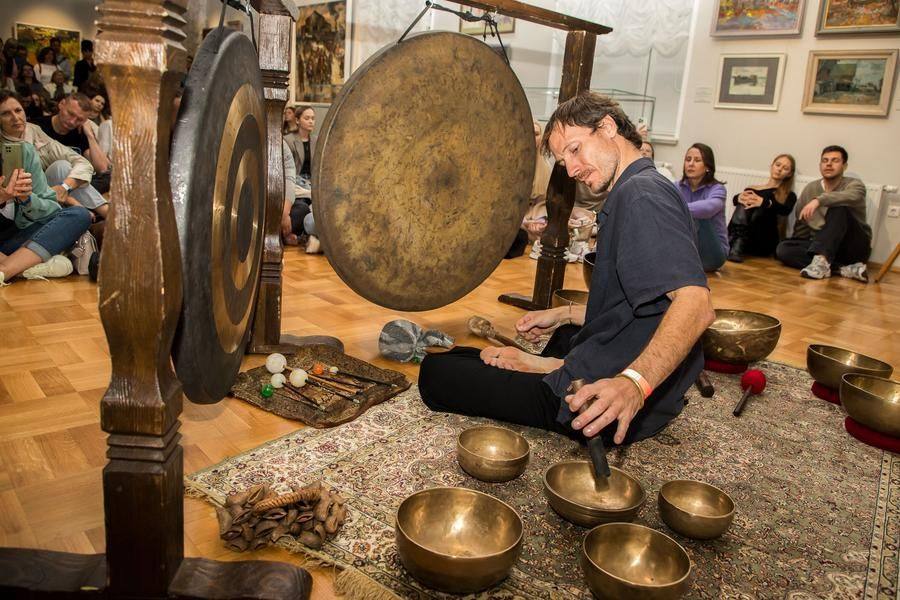 Only live sound can have a truly meditative effect on a person