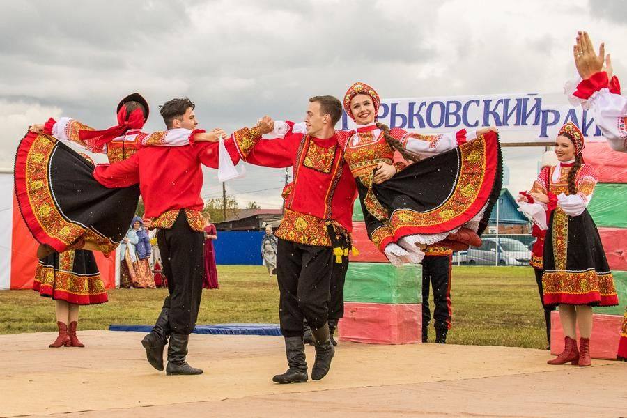“The Great Siberian Dance” showcases the full breadth of folk choreography