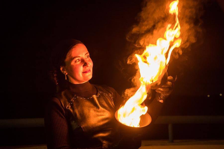 Having once tamed fire, the “Halo” Theater is responsible forever for delivering new fiery shows!