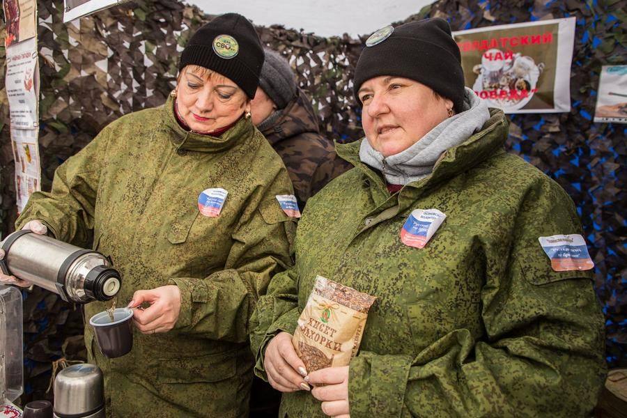 The whole village helped create the soldiers’ tea — neighbors brought their best herbs