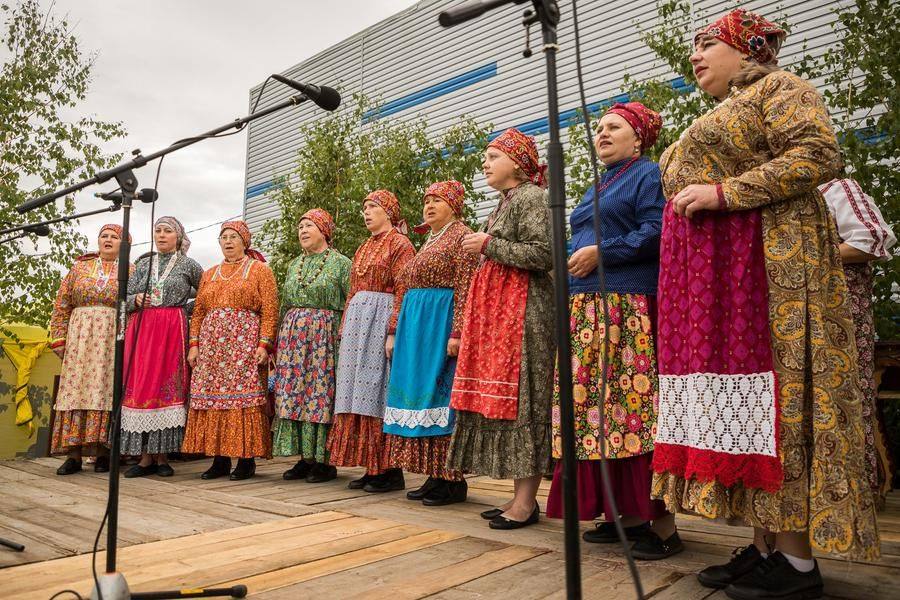 Closer to the finale, it is the Krestiki performers’ turn: their polyphony is truly distinctive