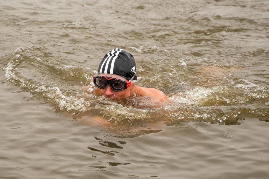 Others stay practically incognito thanks to their essential gear