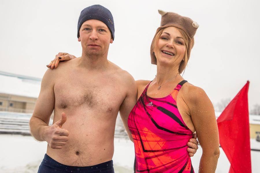 Their genuine joy at simply being able to swim in winter is instantly recognizable