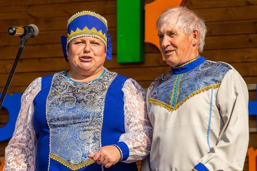 The “Native Melodies” veterans’ choir (Okoneshnikovsky District) sings about village life
