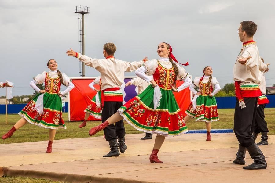 The “Irtysh” dance ensemble from Omsk perfectly embodies this vision