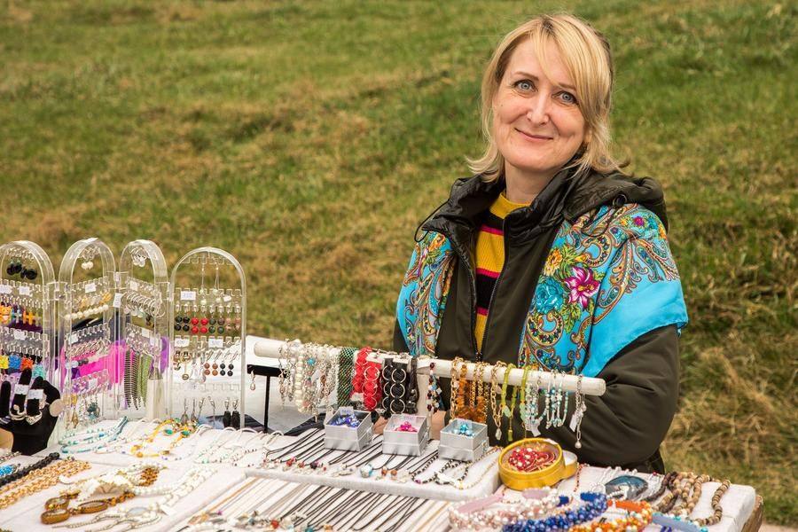 …and others — with elegant jewelry and souvenirs