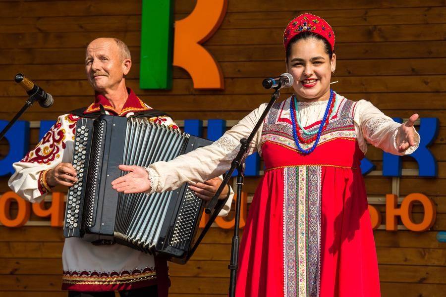 Maria Sharikhina (Omsky District) shares how “Malanya Scattered Her Beans”