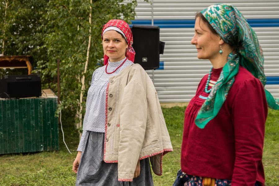 There are also many Russian costumes at the festival — from surviving originals to modern pieces