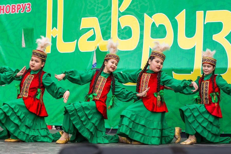 This is how this Omsk Nowruz will be remembered: bright, musical, and very kind