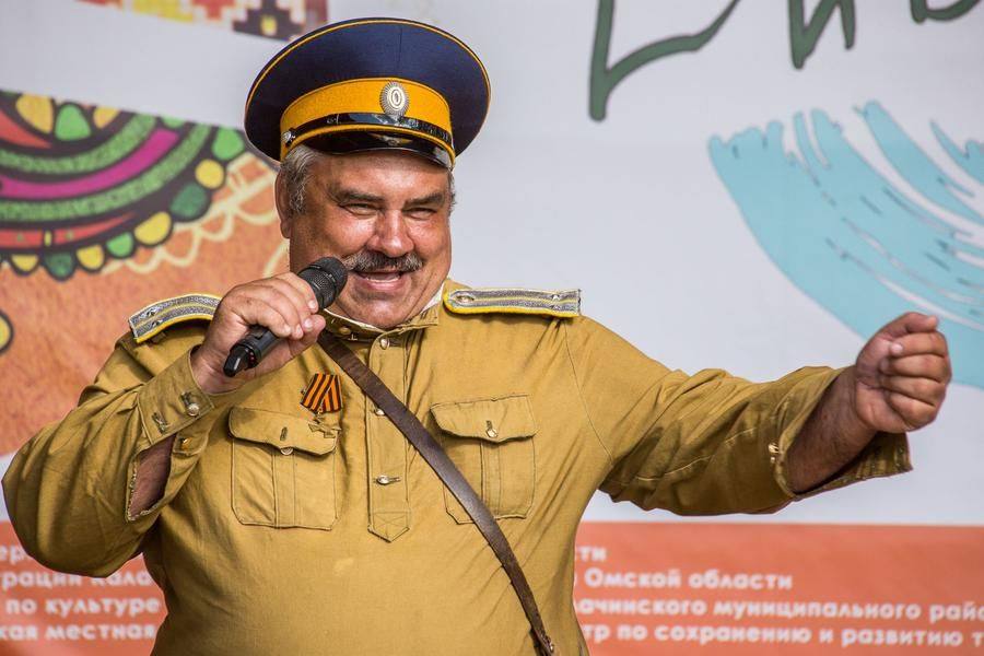 Nearing the finale, Nikolai Moiseenko from Kalachinsk represents Cossack culture