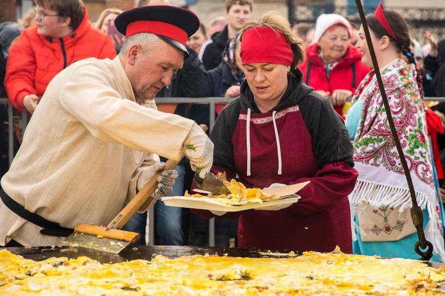 There’s enough scrambled egg for everyone