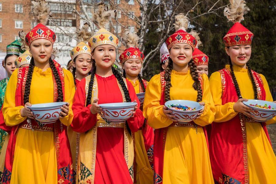 It all starts with a procession on the square near the House of Friendship