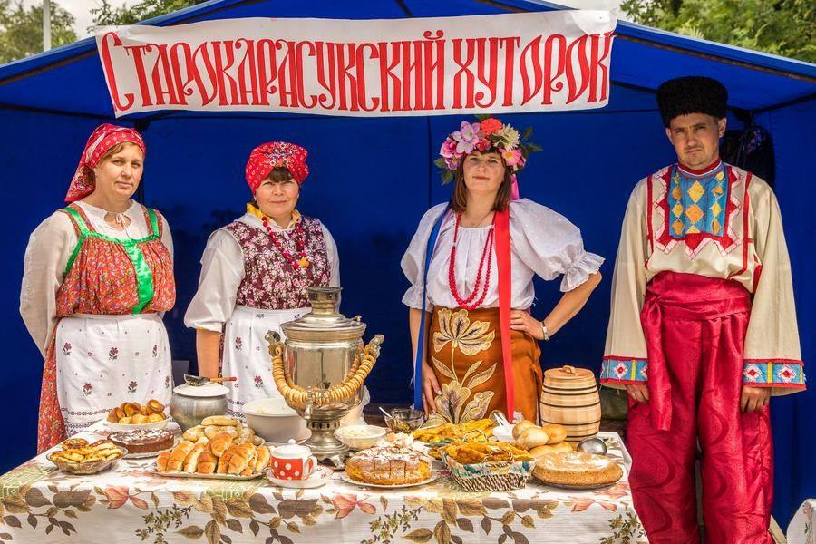 Starokarasuk draws inspiration from Ukrainian culture